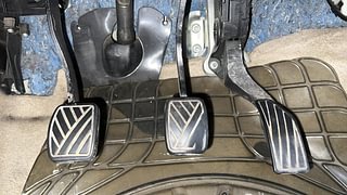 Used 2014 Maruti Suzuki Swift Dzire [2012-2017] LDI Diesel Manual interior PEDALS VIEW