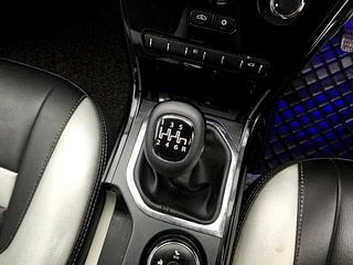 Used 2020 Tata Nexon XZ Petrol Petrol Manual interior GEAR  KNOB VIEW