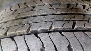 Used 2017 Maruti Suzuki Swift [2011-2017] LDi Diesel Manual tyres LEFT REAR TYRE TREAD VIEW