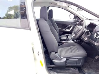 Used 2019 Tata Harrier XM Diesel Manual interior RIGHT SIDE FRONT DOOR CABIN VIEW