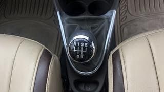 Used 2014 Toyota Etios [2010-2017] VD Diesel Manual interior GEAR  KNOB VIEW