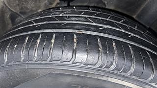 Used 2020 Hyundai Venue [2019-2022] SX 1.0  Turbo Petrol Manual tyres LEFT REAR TYRE TREAD VIEW