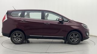 Used 2018 Mahindra Marazzo M8 Diesel Manual exterior RIGHT SIDE VIEW