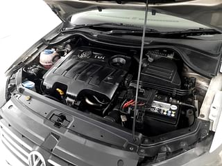 Used 2016 Volkswagen Vento [2015-2019] Highline Diesel AT Diesel Automatic engine ENGINE LEFT SIDE VIEW