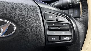 Used 2019 Hyundai Venue [2019-2022] SX Plus 1.0 Turbo DCT Petrol Automatic top_features Cruise control