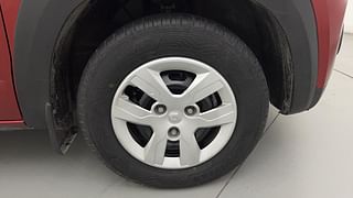 Used 2017 Renault Kwid [2017-2019] RXL 1.0 SCE Special Petrol Manual tyres RIGHT FRONT TYRE RIM VIEW