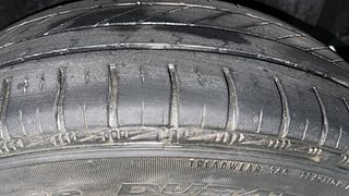 Used 2011 Maruti Suzuki Swift [2007-2011] VXi Petrol Manual tyres LEFT REAR TYRE TREAD VIEW