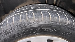 Used 2016 Maruti Suzuki Ertiga [2015-2018] VXI Petrol Manual tyres LEFT REAR TYRE TREAD VIEW