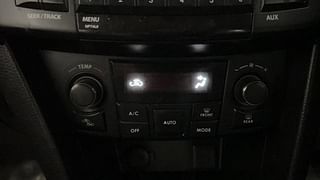 Used 2012 Maruti Suzuki Swift [2011-2017] ZXi Petrol Manual top_features Automatic climate control