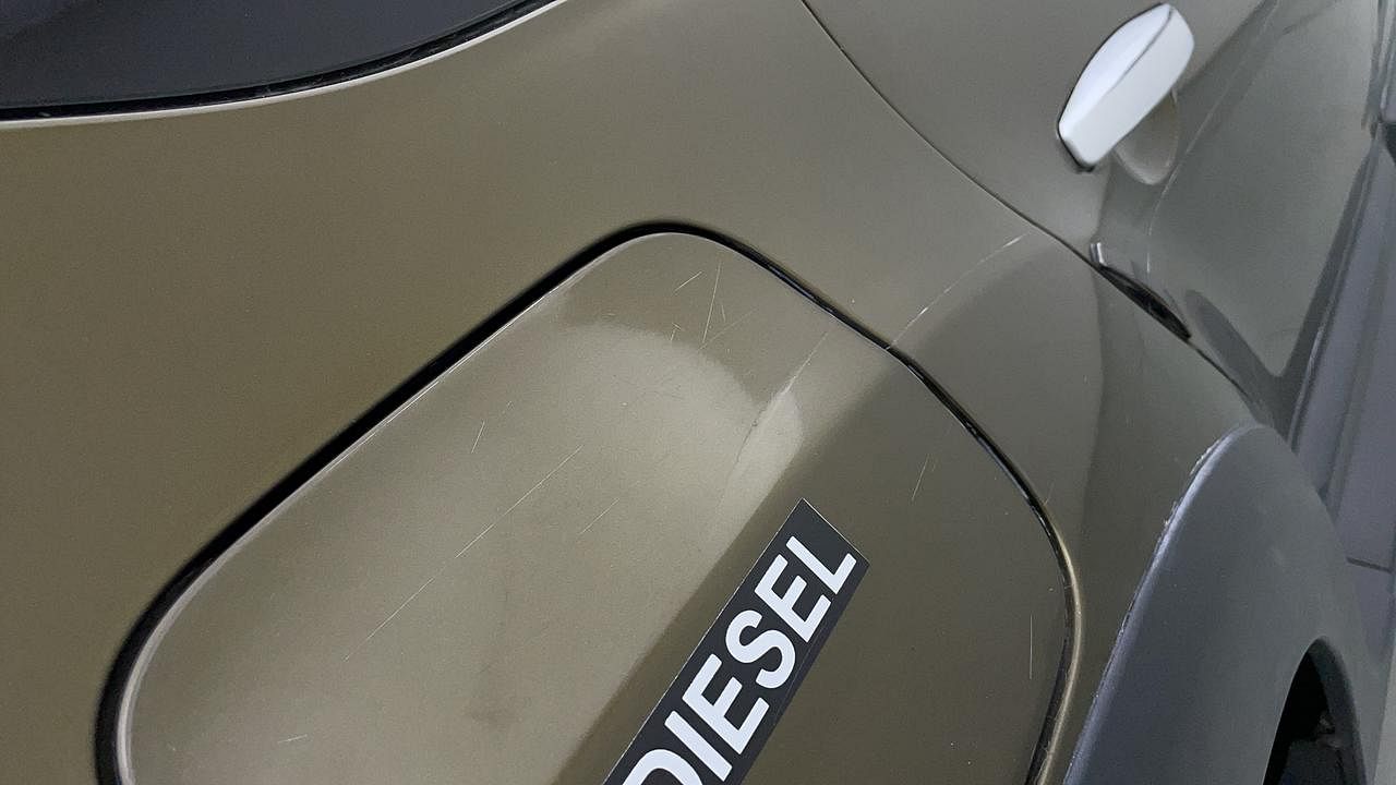 Used 2014 Renault Duster [2012-2015] 110 PS RxL ADVENTURE Diesel Manual dents MINOR SCRATCH