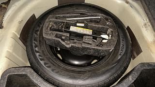 Used 2014 Volkswagen Vento [2010-2015] Comfortline Petrol Petrol Manual tyres SPARE TYRE VIEW