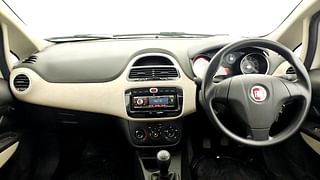 Used 2017 Fiat Punto Evo [2014-2018] Active 1.2 Petrol Manual interior DASHBOARD VIEW