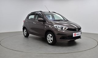 Used 2018 Tata Tiago [2016-2020] Revotron XT Petrol Manual exterior RIGHT FRONT CORNER VIEW