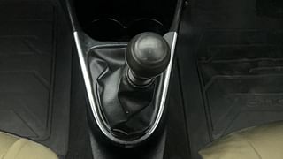 Used 2012 Toyota Etios Liva [2010-2017] GD Diesel Manual interior GEAR  KNOB VIEW