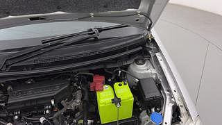 Used 2017 Toyota Etios Liva [2017-2020] V Petrol Manual engine ENGINE LEFT SIDE HINGE & APRON VIEW