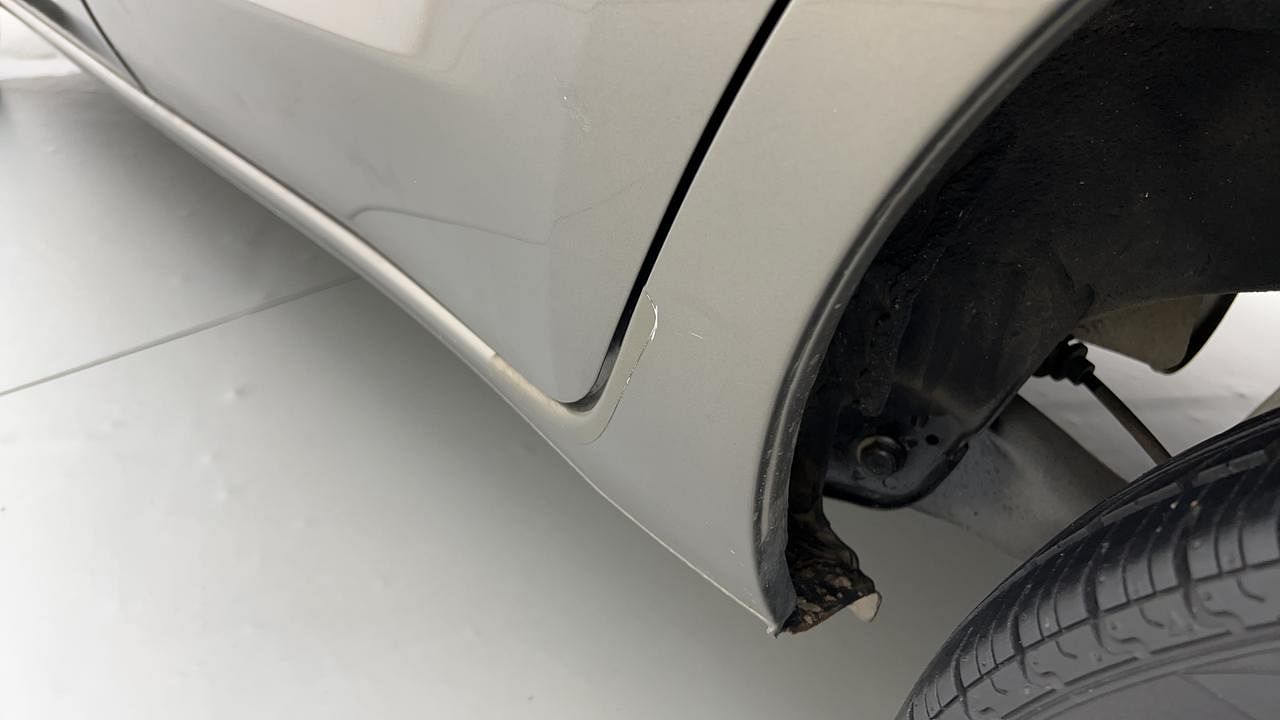 Used 2017 Datsun Redi-GO [2015-2019] S Petrol Manual dents MINOR SCRATCH