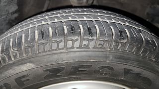 Used 2015 Hyundai i10 [2010-2016] Era Petrol Petrol Manual tyres RIGHT FRONT TYRE TREAD VIEW