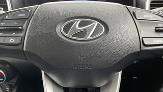 Used 2021 Hyundai Venue [2019-2022] SX 1.0  Turbo Petrol Manual top_features Airbags