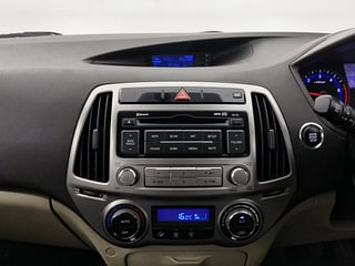 Used 2014 Hyundai i20 [2012-2014] Asta 1.4 CRDI Diesel Manual interior MUSIC SYSTEM & AC CONTROL VIEW