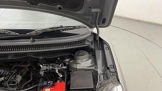 Used 2019 Maruti Suzuki Baleno [2015-2019] Delta Petrol Petrol Manual engine ENGINE LEFT SIDE HINGE & APRON VIEW