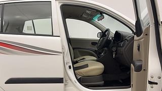 Used 2016 Hyundai i10 [2010-2016] Magna Petrol Petrol Manual interior RIGHT SIDE FRONT DOOR CABIN VIEW