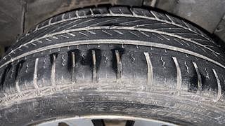 Used 2016 Toyota Etios Liva [2010-2017] V Petrol Manual tyres LEFT REAR TYRE TREAD VIEW