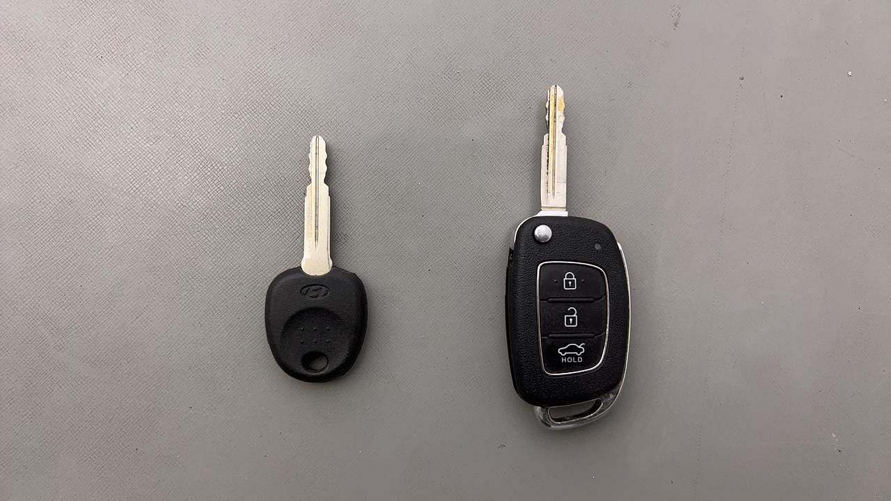 Used 2020 Hyundai Grand i10 Nios Sportz 1.2 Kappa VTVT Petrol Manual extra CAR KEY VIEW