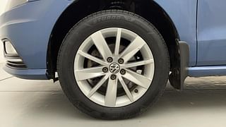 Used 2017 Volkswagen Ameo [2016-2020] Highline1.2L (P) Petrol Manual tyres LEFT FRONT TYRE RIM VIEW