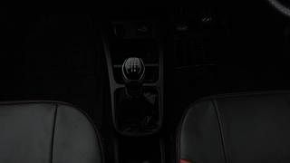 Used 2021 Renault Kwid 1.0 RXT Opt Petrol Manual interior GEAR  KNOB VIEW