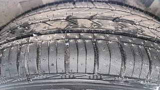 Used 2016 Hyundai Grand i10 [2013-2017] Asta AT 1.2 Kappa VTVT Petrol Automatic tyres LEFT REAR TYRE TREAD VIEW