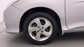 Used 2014 Honda City [2014-2017] V Petrol Manual tyres LEFT FRONT TYRE RIM VIEW