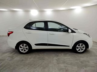 Used 2019 Hyundai Xcent [2017-2019] S Petrol Petrol Manual exterior RIGHT SIDE VIEW