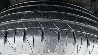 Used 2017 Maruti Suzuki Vitara Brezza [2016-2020] ZDI PLUS Dual Tone Diesel Manual tyres RIGHT FRONT TYRE TREAD VIEW
