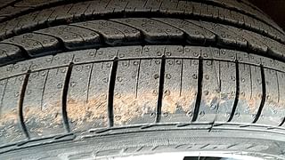 Used 2016 Hyundai i20 Active [2015-2020] 1.2 SX Petrol Manual tyres LEFT FRONT TYRE TREAD VIEW