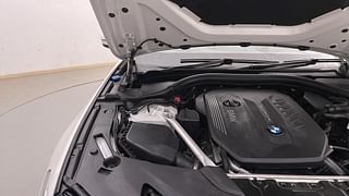 Used 2018 BMW 5 Series [2017-2021] 530d M Sport Diesel Automatic engine ENGINE RIGHT SIDE HINGE & APRON VIEW