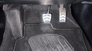 Used 2020 Hyundai New i20 Sportz 1.0 Turbo IMT Petrol Manual interior PEDALS VIEW