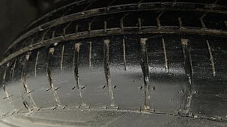 Used 2016 Maruti Suzuki Baleno [2015-2019] Delta Diesel Diesel Manual tyres LEFT FRONT TYRE TREAD VIEW