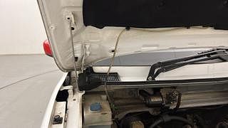 Used 2017 Renault Kwid [2017-2019] RXT 1.0 SCE Special Petrol Manual engine ENGINE RIGHT SIDE HINGE & APRON VIEW