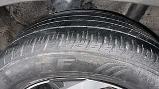 Used 2020 Hyundai Venue [2019-2020] SX(O) 1.4 CRDI Diesel Manual tyres LEFT REAR TYRE TREAD VIEW