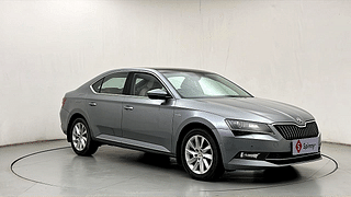 Used 2017 Skoda Superb [2016-2019] L&K TSI AT Petrol Automatic exterior RIGHT FRONT CORNER VIEW