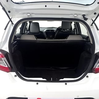 Used 2019 Tata Tiago [2018-2020] Revotron XZ Plus Petrol Manual interior DICKY INSIDE VIEW