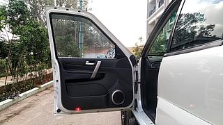 Used 2017 Tata Safari Storme [2015-2019] 2.2 VX 4x2 Varicor400 Diesel Manual interior LEFT FRONT DOOR OPEN VIEW