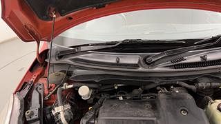 Used 2015 Maruti Suzuki Swift [2011-2017] VDi ABS Diesel Manual engine ENGINE RIGHT SIDE HINGE & APRON VIEW
