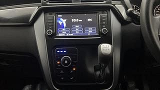 Used 2018 Mahindra KUV100 NXT K8 6 STR Dual Tone Petrol Manual interior MUSIC SYSTEM & AC CONTROL VIEW