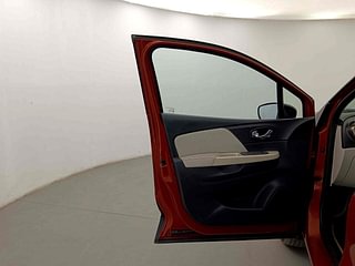 Used 2018 Renault Captur [2017-2020] 1.5 Platine diesel Diesel Manual interior LEFT FRONT DOOR OPEN VIEW