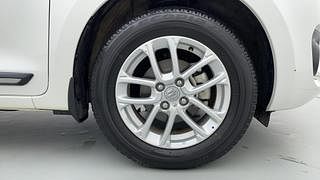 Used 2023 Maruti Suzuki Swift ZXI AMT Petrol Automatic tyres RIGHT FRONT TYRE RIM VIEW