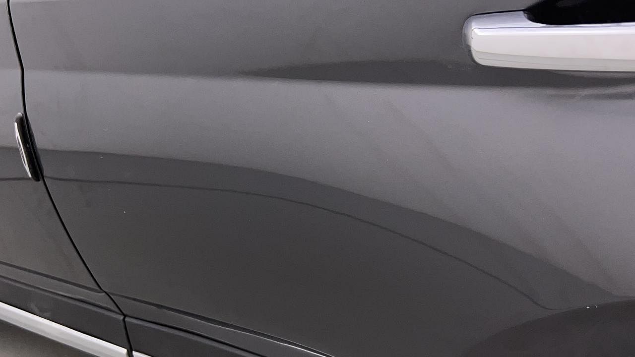Used 2020 Hyundai Venue [2019-2022] S 1.2 Petrol Manual dents MINOR SCRATCH