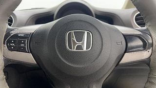 Used 2013 Honda Brio [2011-2016] S MT Petrol Manual top_features Steering mounted controls