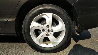 Used 2015 Honda City [2011-2014] 1.5 V MT Petrol Manual tyres LEFT REAR TYRE RIM VIEW