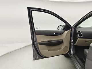Used 2014 Hyundai i20 [2012-2014] Asta 1.4 CRDI Diesel Manual interior LEFT FRONT DOOR OPEN VIEW